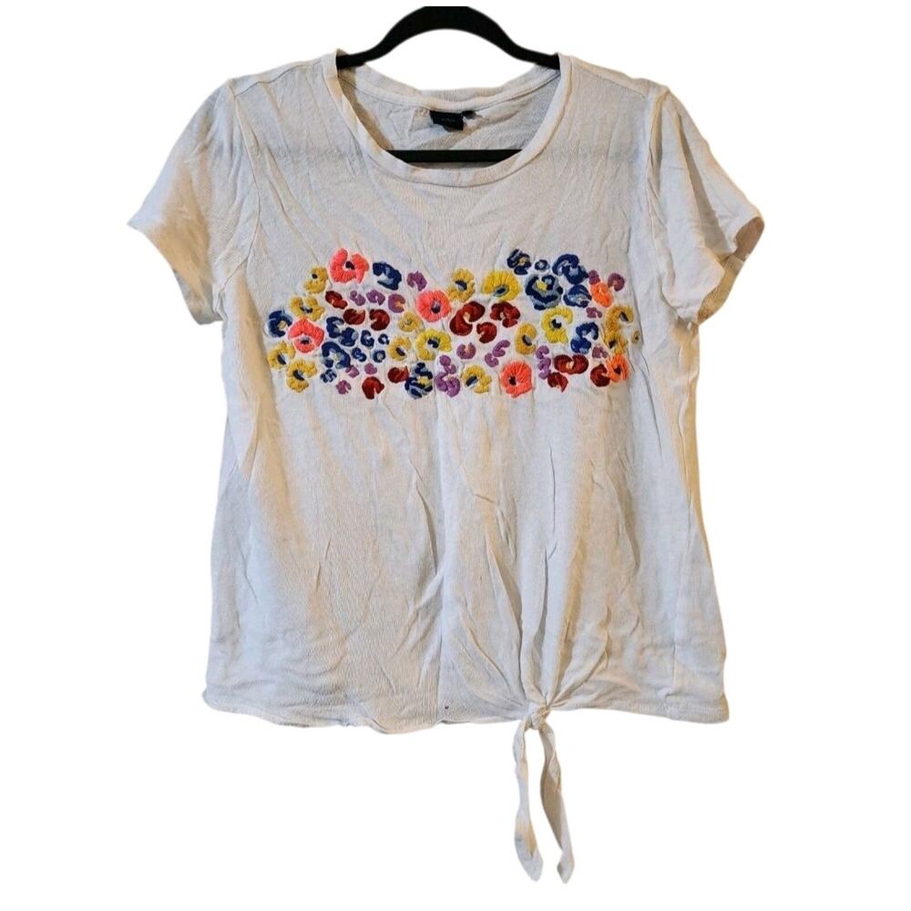 Kaari Blue Womens Tee Size M Ivory Embroidered Flowers Tie Front Top